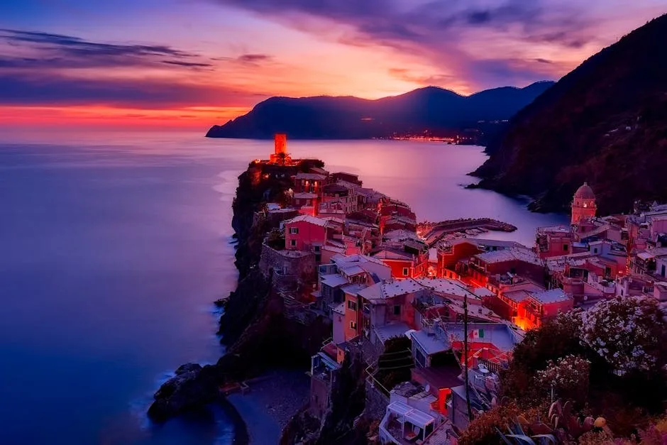 Cinque Terre zonsondergang dorp silhouet